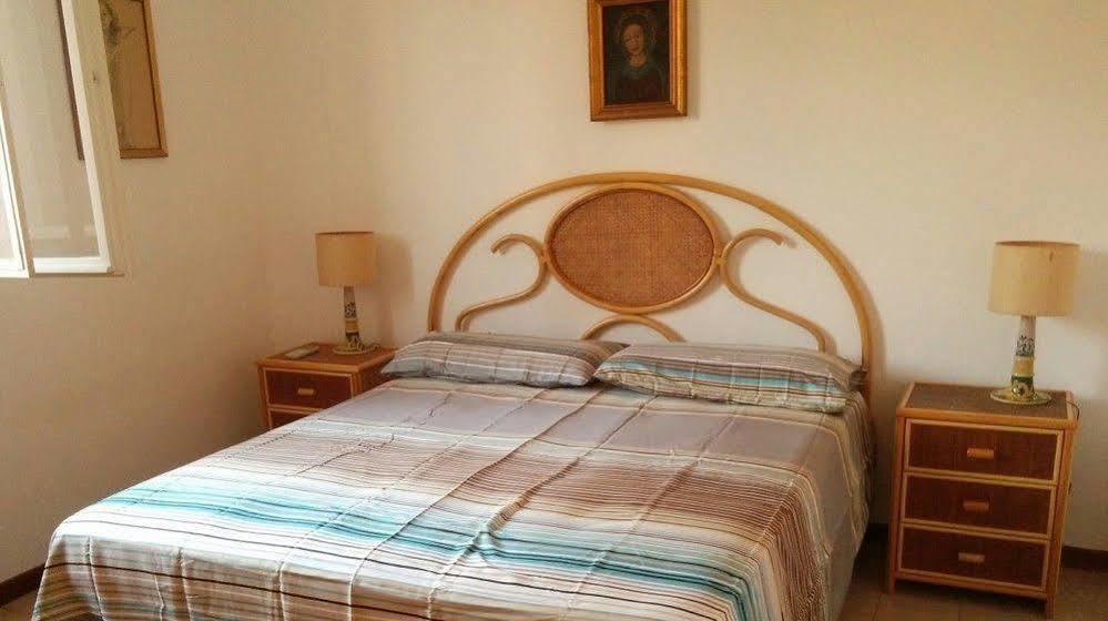 Rodia Holidays Messina Esterno foto