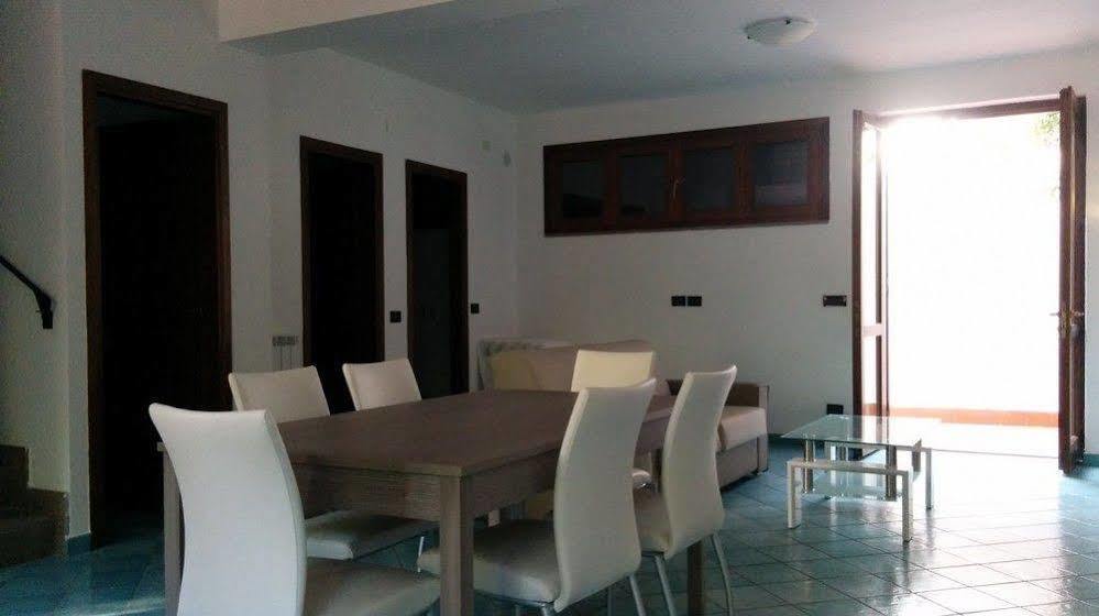Rodia Holidays Messina Esterno foto